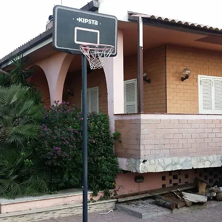 Carla's Guest house 4*