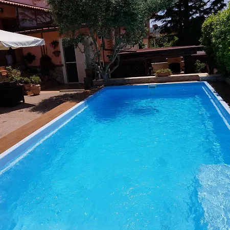 Guest house Carla's *